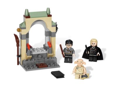 4736 LEGO Harry Potter Chamber of Secrets Freeing Dobby thumbnail image