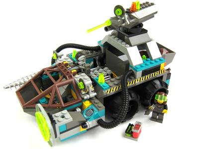 4970 LEGO Rock Raiders The Chrome Crusher