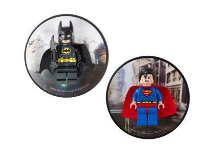 5002826 LEGO Batman and Superman magnets