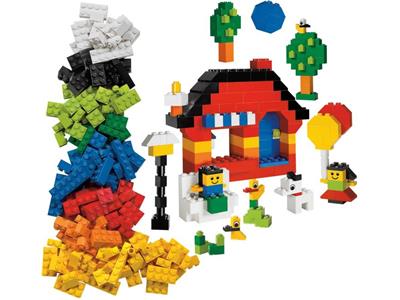 5487 Fun With LEGO Bricks