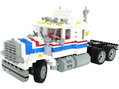 5580 LEGO Model Team Highway Rig thumbnail image