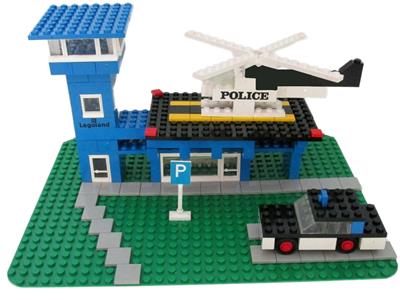 560-2 LEGOLAND Police Heliport