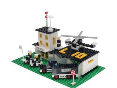 Lego police station 2025 1970s