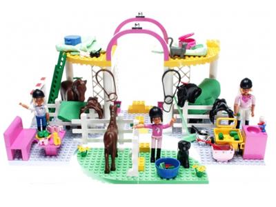 5871 LEGO Belville Riding Stables thumbnail image