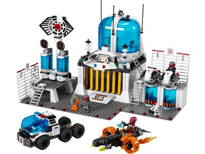 5985 LEGO Space Police Space Police Central