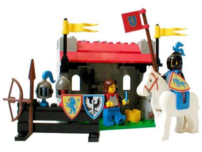 6041 LEGO Lion Knights Armor Shop