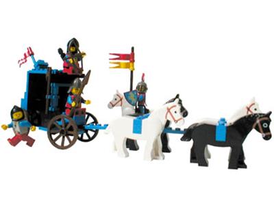 6055 LEGO Lion Knights Prisoner Convoy