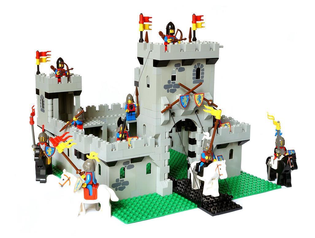 LEGO 6080 Lion Knights Castle |