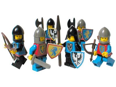 6102 LEGO Castle Mini Figures