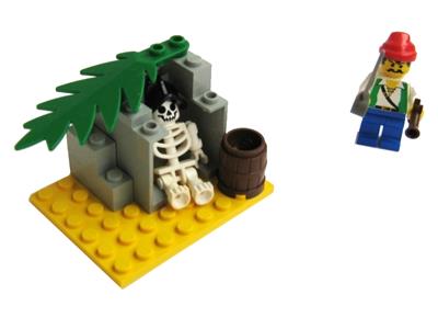 6232 LEGO Pirates Imperial Armada Skeleton Crew