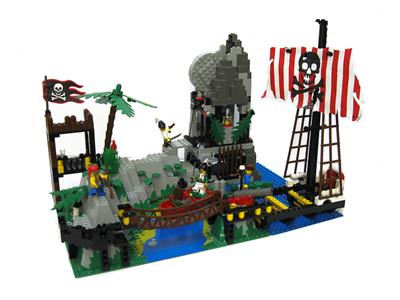 6281 LEGO Pirates Perilous Pitfall thumbnail image