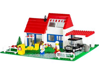 6349 LEGO Holiday Villa thumbnail image