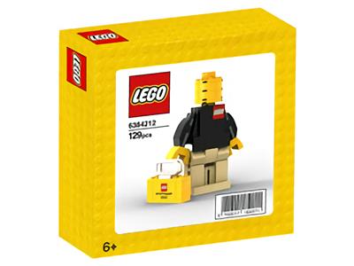 6384212 Stuttgart Brand Store Associate Figure thumbnail image