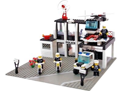 LEGO - 6386 + 6681 - POLICE STATION + POLICE VAN - WITH NOTICE