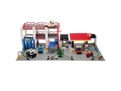 6394 LEGO Parking & Service Center