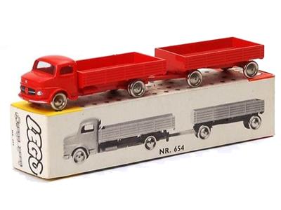 654-2 LEGO 1:87 Mercedes Flatbed Truck/Trailer thumbnail image