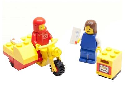 6622 LEGO Mailman on Motorcycle
