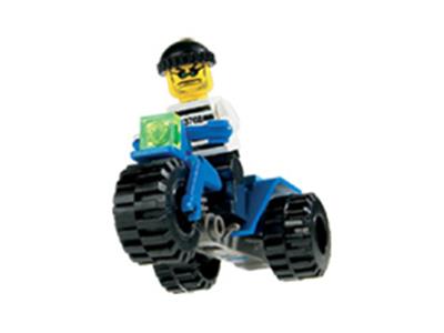 6732 LEGO Island Xtreme Stunts Brickster's Trike thumbnail image