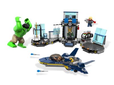 6868 LEGO Avengers Hulk's Helicarrier Breakout