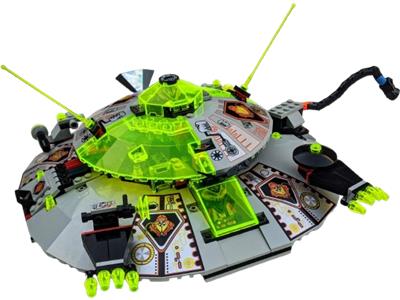 6975 LEGO UFO Alien Avenger thumbnail image