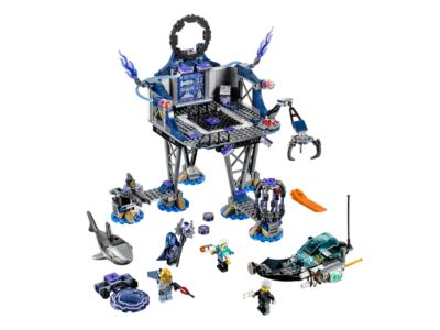 70172 LEGO Ultra Agents AntiMatter's Portal Hideout thumbnail image