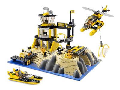 7047 LEGO World City Police and Rescue Coast Watch HQ