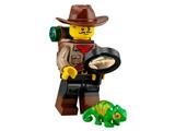 LEGO Minifigure Series 19 Jungle Explorer thumbnail image