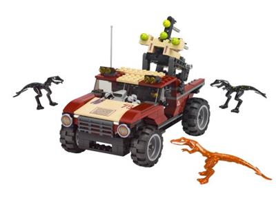 7475 LEGO Dino Attack Fire Hammer vs. Mutant Lizards