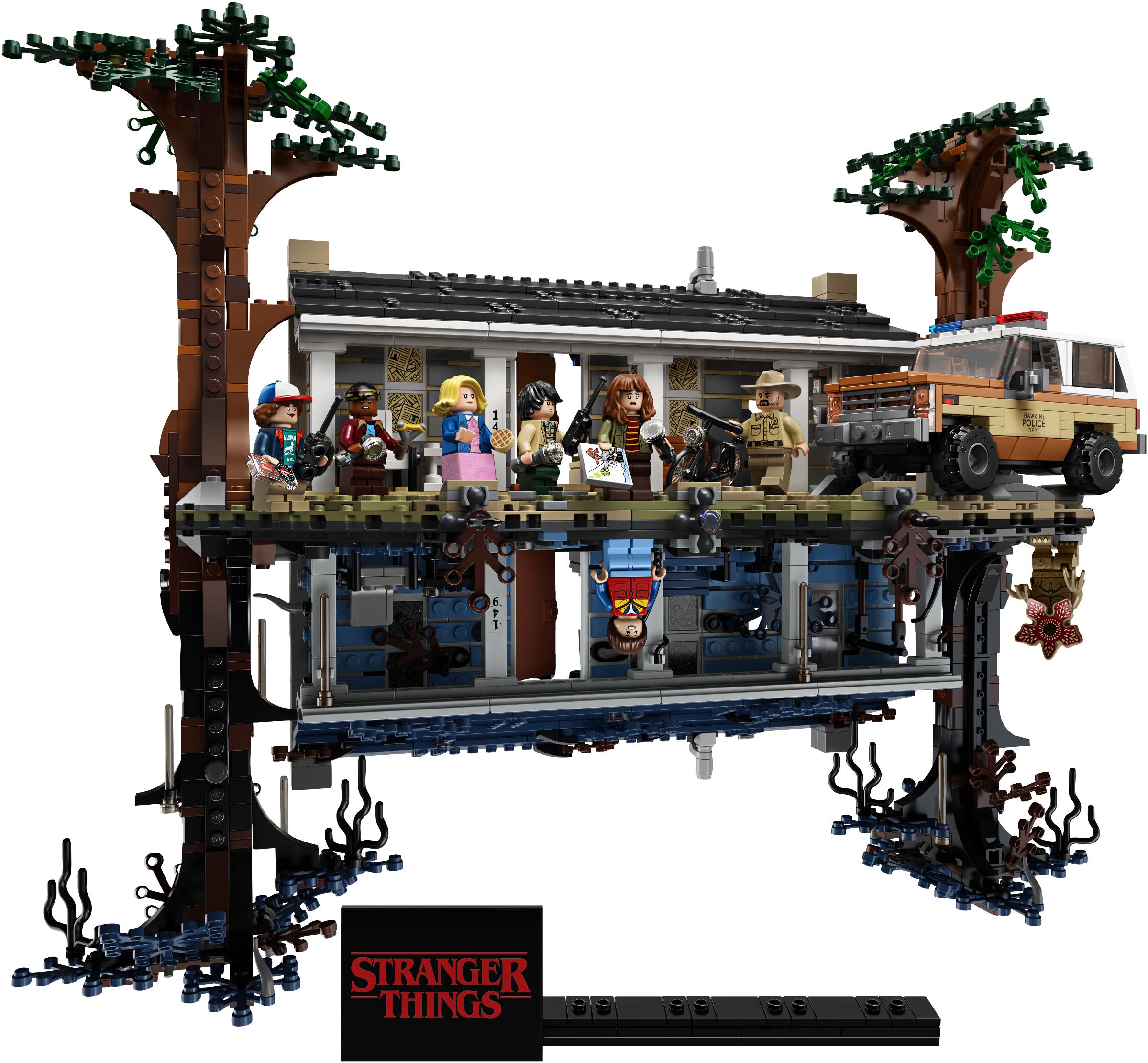 LEGO Stranger Things at San Diego Comic Con sees designer signing