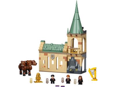 LEGO's New Harry Potter Hogwarts Castle Is A Laborious But Wonderful Build