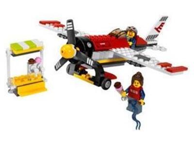 hvorfor ikke Have en picnic At øge LEGO 7643 City Airport Air-Show Plane | BrickEconomy