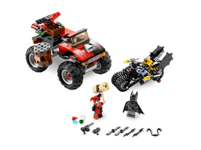 7886 LEGO Batman The Batcycle Harley Quinn's Hammer Truck