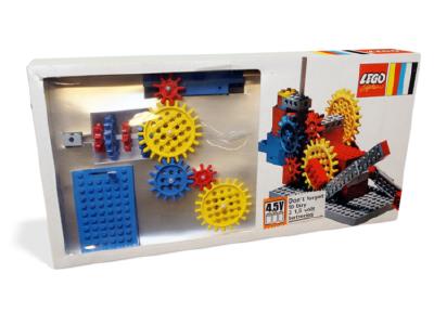 800 LEGO Gears, Motor and Bricks