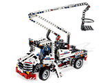 8071 LEGO Technic Bucket Truck thumbnail image