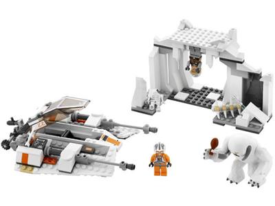 8089 LEGO Star Wars Hoth Wampa Cave thumbnail image