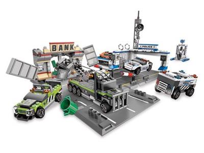 8211 LEGO Tiny Turbos Brick Street Getaway thumbnail image