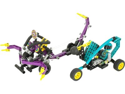 8245 LEGO Technic Robots Revenge thumbnail image