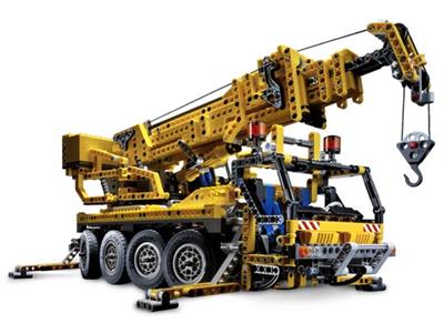 8421 LEGO Technic Mobile Crane