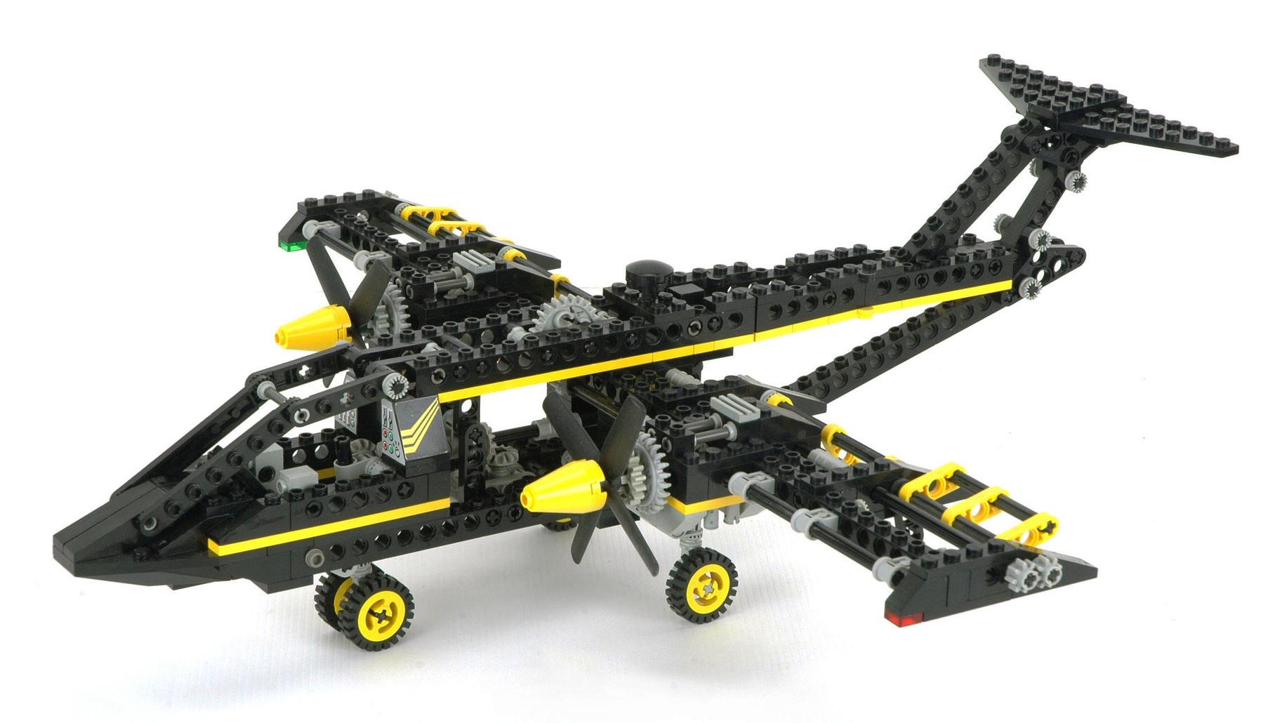 sangtekster industri flaskehals LEGO 8425 Technic Black Hawk | BrickEconomy