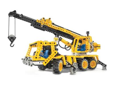 8438 LEGO Technic Pneumatic Crane Truck