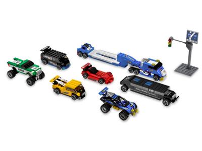 8495 LEGO Tiny Turbos Crosstown Craze thumbnail image