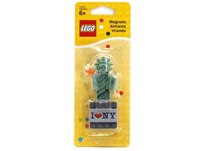850497 LEGO Statue of Liberty Magnet