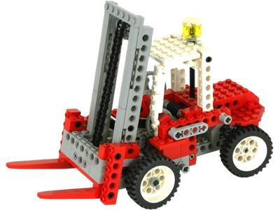 8835 LEGO Technic Forklift thumbnail image