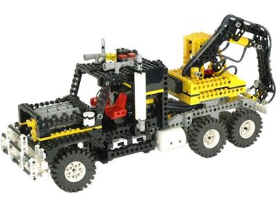 8868 LEGO Technic Air Tech Claw Rig thumbnail image