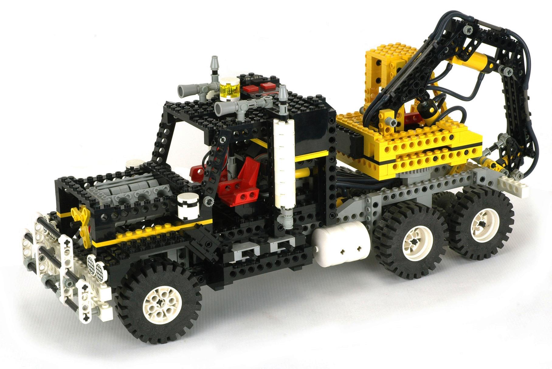 LEGO Technic Air Tech Claw Rig BrickEconomy