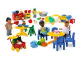 9127 LEGO Education Dolls Large Set