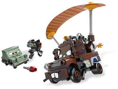 9483 LEGO Cars 2 Agent Mater's Escape