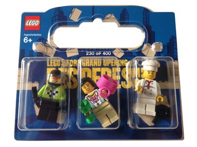 Des Peres Exclusive Minifigure Pack thumbnail image