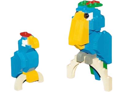 LEGOLAND Polly And Paco Parrots  thumbnail image