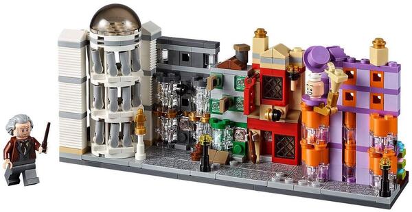 LEGO micro-scale Diagon Alley GWP set (set 40289)